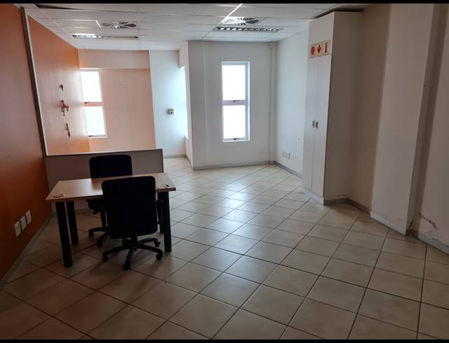 589M² OFFICE TO LET IN MORNINGSIDE